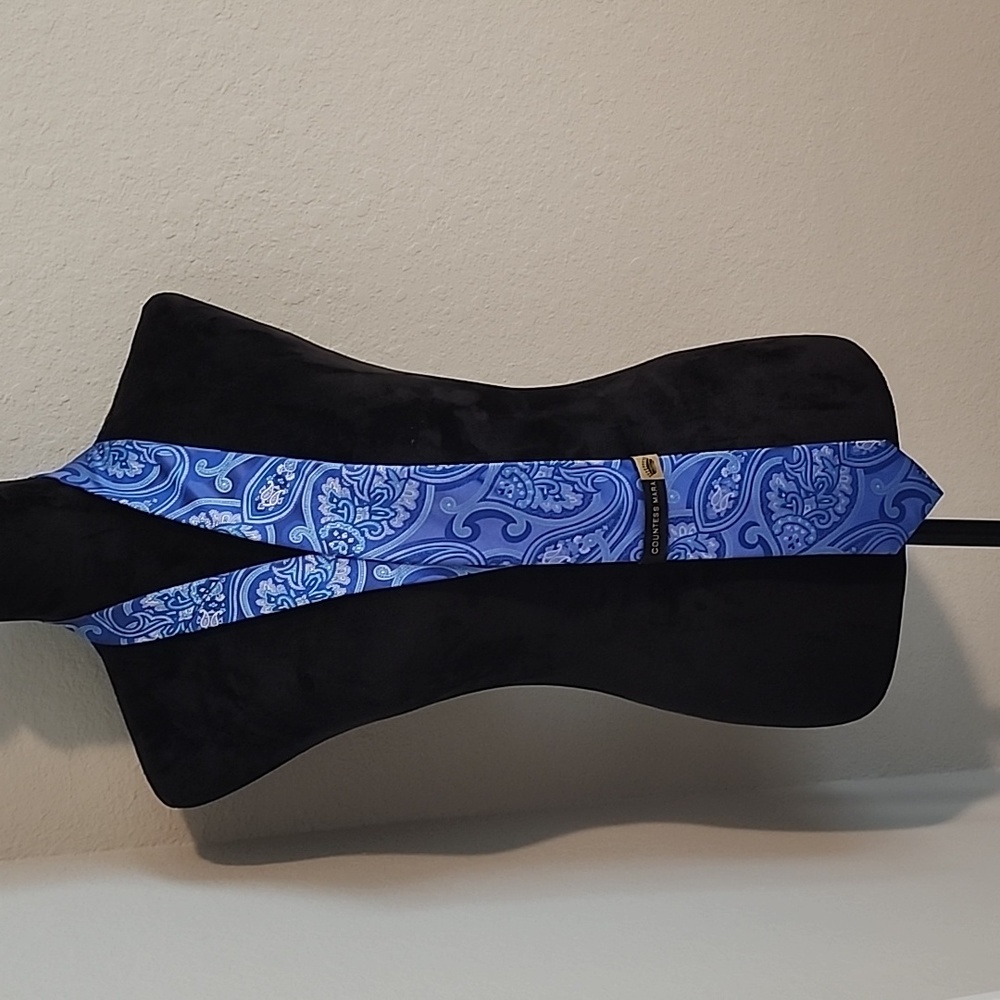 Men's Tie - Blue - Never worn! New with Tags!